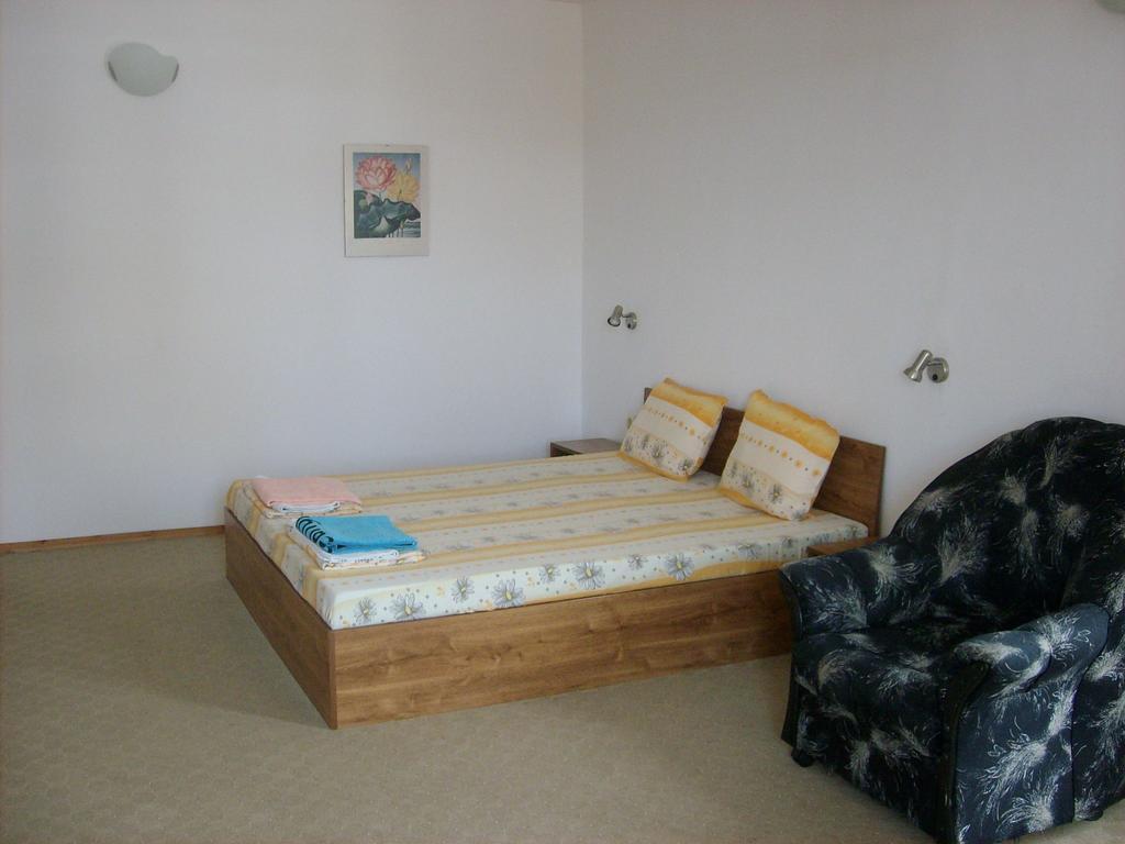 Hotel Neven Primorsko Cameră foto
